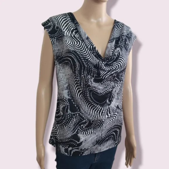 Patterned Black & White Ahuva Collection Top Sz Medium - Picture 6 of 8